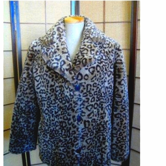 MARIE CLAIRE VEGAN FAUX FUR JACKET SIZE MEDIUM - Picture 1 of 7
